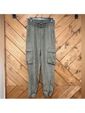Abercrombie and Fitch Green Cargo Jogger Pants - Elastic Waist & Ankle Small